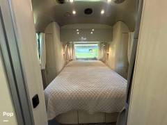 2021 Airstream Flying Cloud 30RB, $ 69,000