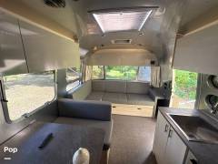 2021 Airstream Flying Cloud 30RB, $ 69,000