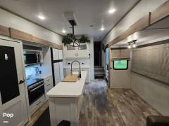 2022 Keystone Arcadia 3660RL, $ 36,000