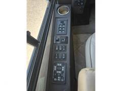 2011 Winnebago Tour 40CD, $ 100,000