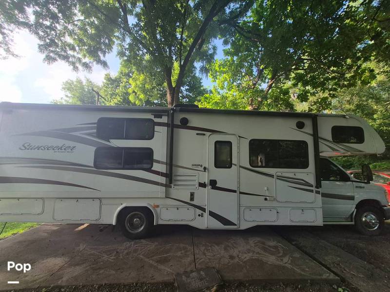 2017 Forest River Sunseeker 3170DS, $ 45,900