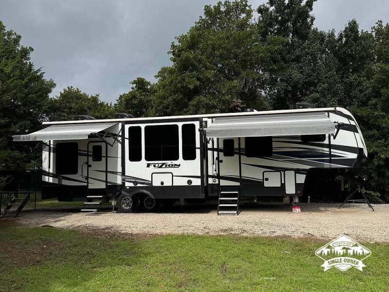 2020 Keystone Fuzion 373, $ 49,500