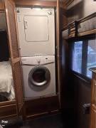 2014 Fleetwood Discovery 40G, $ 111,999