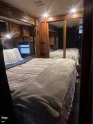 2014 Fleetwood Discovery 40G, $ 111,999