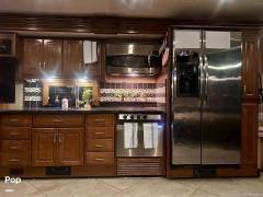 2014 Fleetwood Discovery 40G, $ 111,999