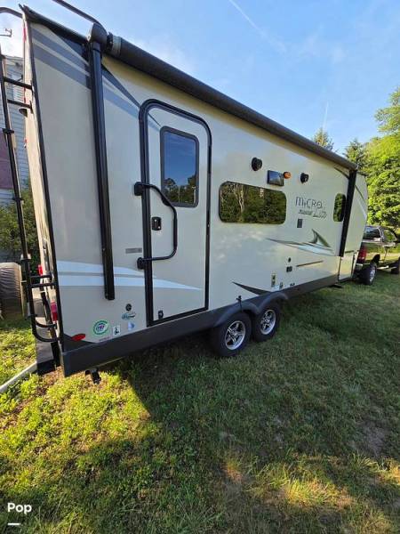 2021 Forest River Micro Lite 22FBS, $ 20,500