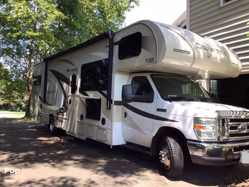 2016 Thor Motor Coach Quantum LF31, $ 39,900