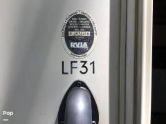 2016 Thor Motor Coach Quantum LF31, $ 39,900