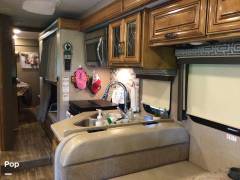 2016 Thor Motor Coach Quantum LF31, $ 39,900