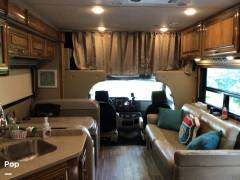 2016 Thor Motor Coach Quantum LF31, $ 39,900