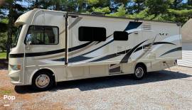 2015 Thor Motor Coach A.C.E. 29.3, $ 44,000