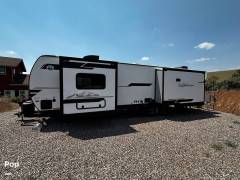 2025 Grand Surveyor 305RLBS, $ 44,950