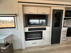 2025 Grand Surveyor 305RLBS, $ 44,950