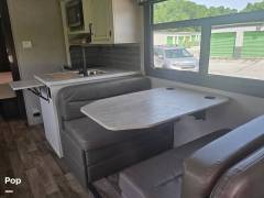 2022 Entegra Coach Odyssey 27U, $ 69,000