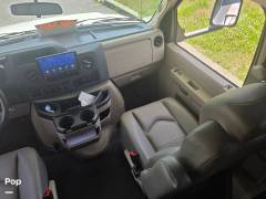 2022 Entegra Coach Odyssey 27U, $ 69,000
