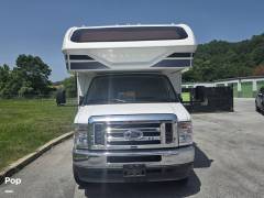 2022 Entegra Coach Odyssey 27U, $ 69,000