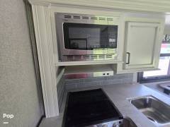 2022 Entegra Coach Odyssey 27U, $ 69,000