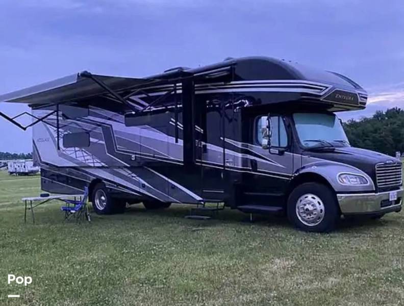 2023 Entegra Coach Accolade 37L, $ 181,500