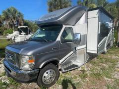 2018 Winnebago Cambria 30J, $ 64,800
