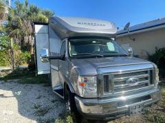 2018 Winnebago Cambria 30J, $ 64,800