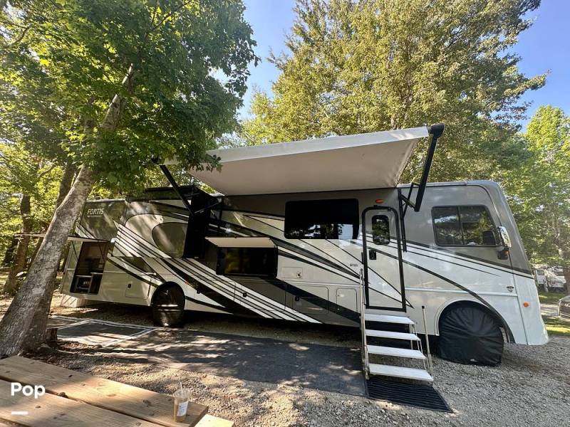 2024 Fleetwood Fortis 36Y, $ 155,900