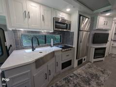 2024 Coachmen Encore 325SS, $ 152,000