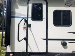 2022 Palomino SolAire 208SS, $ 22,000