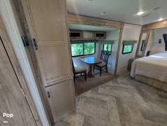 2022 Palomino SolAire 208SS, $ 22,000