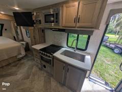 2022 Palomino SolAire 208SS, $ 22,000