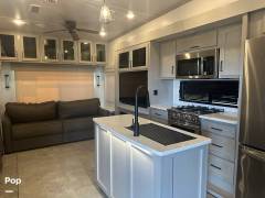 2022 Palomino Columbus C-SERIES 299RLC, $ 60,000