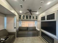 2022 Palomino Columbus C-SERIES 299RLC, $ 60,000