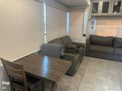 2022 Palomino Columbus C-SERIES 299RLC, $ 60,000