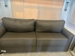 2022 Palomino Columbus C-SERIES 299RLC, $ 60,000