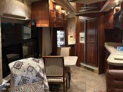 2000 Prevost H3-45 Royale, $ 250,000