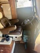 2000 Prevost H3-45 Royale, $ 250,000