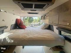 2020 Outside Vans Fusion 170 4x4, $ 169,000