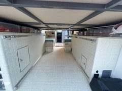 2020 Outside Vans Fusion 170 4x4, $ 169,000