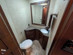 2011 Fleetwood Bounder Classic 36R, $ 39,350