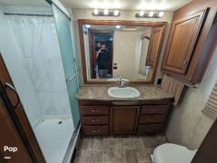 2011 Fleetwood Bounder Classic 36R, $ 39,350