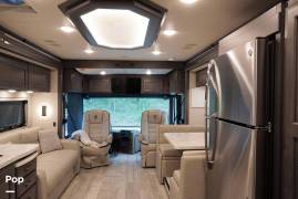 2023 Thor Motor Coach Aria 4000, $ 255,000