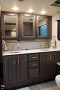 2023 Thor Motor Coach Aria 4000, $ 255,000