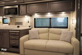 2023 Thor Motor Coach Aria 4000, $ 255,000