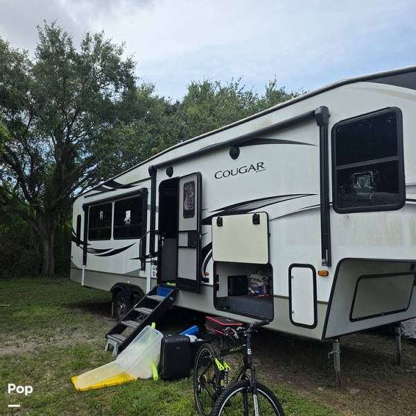 2021 Keystone Cougar 315RLS, $ 36,900