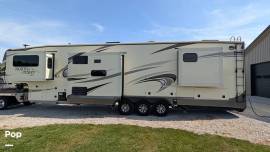 2019 Jayco North Point 385THWS, $ 41,900