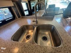 2015 Newmar Ventana 3635, $ 111,000