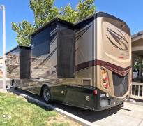 2015 Fleetwood Excursion 35E, $ 102,750