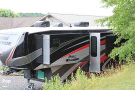 2020 Heartland Road Warrior RW 413, $ 61,950