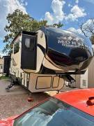 2018 Keystone Montana High Country 375FL, $ 34,000