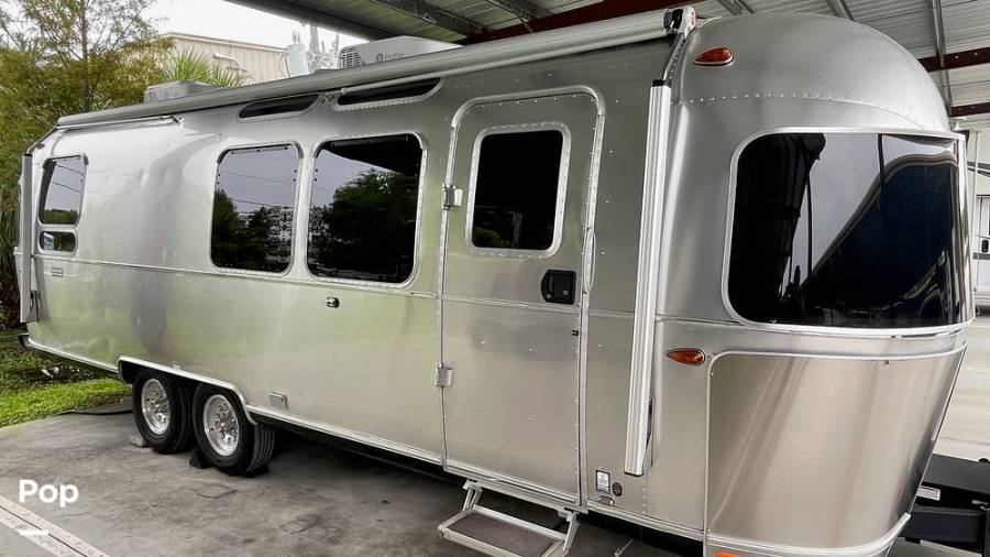 2024 Airstream International 28RB, $ 115,000