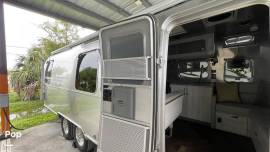 2024 Airstream International 28RB, $ 115,000